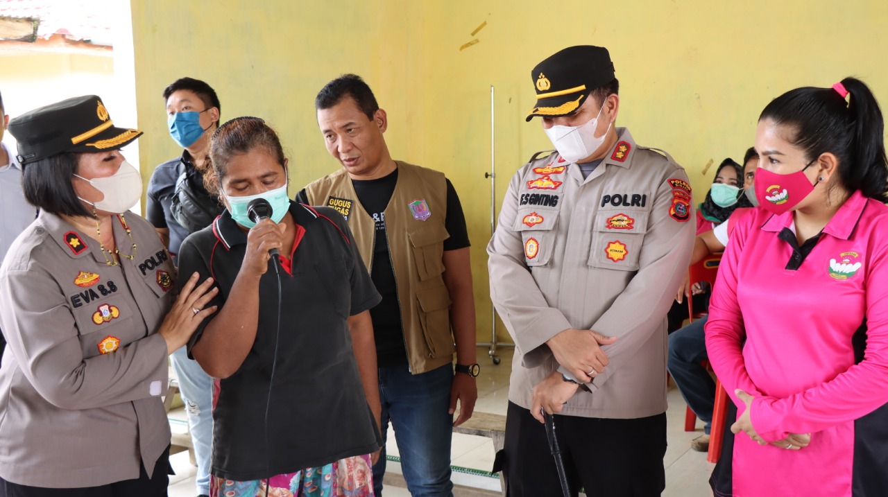 Peduli Korban Bencana Alam Keluarga Besar Polres Binjai Dan Bhayangkari Cabang Binjai Kunjungi Korban Angin Puting Beliung