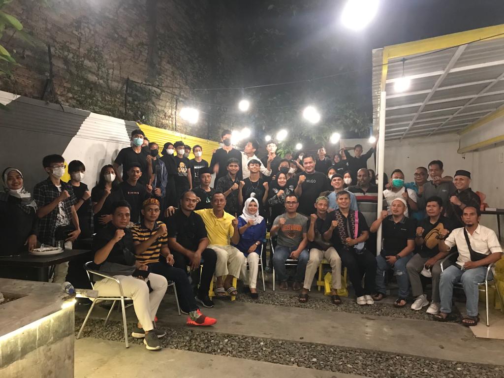 Danny Berbagi Dengan Milenial Medan