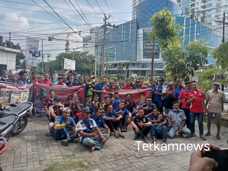 Driver Bergerak, Bantu Dewi dan Adik Dzaki