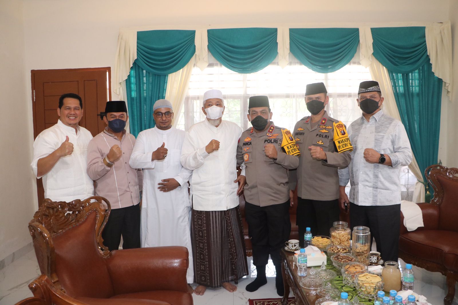 Kapolda Sumut Kunjungi Tokoh Agama Pada Perayaan Idul Fitri 1443 H