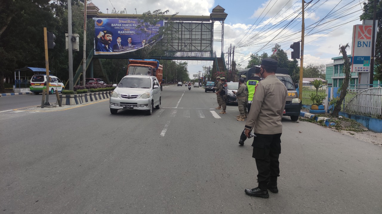 Ciptakan Situasi Kamtibmbas aman dan kondusif, ,Polresta Deli Serdang, Patroli dan atur arus lalin di Hari Raya Idul Fitri 1443 H