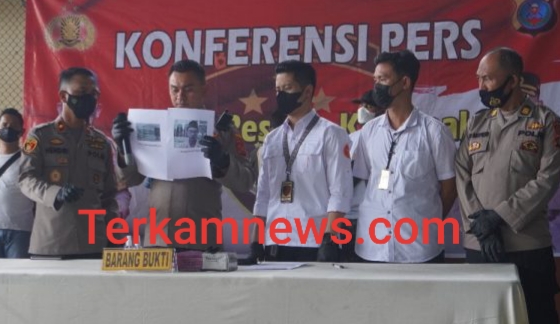 Paparkan Kasus Pembunuhan di Padang Tualang, Kapolres Langkat : Tersangka Bawa Mobil Rampasan ke Jawa Timur