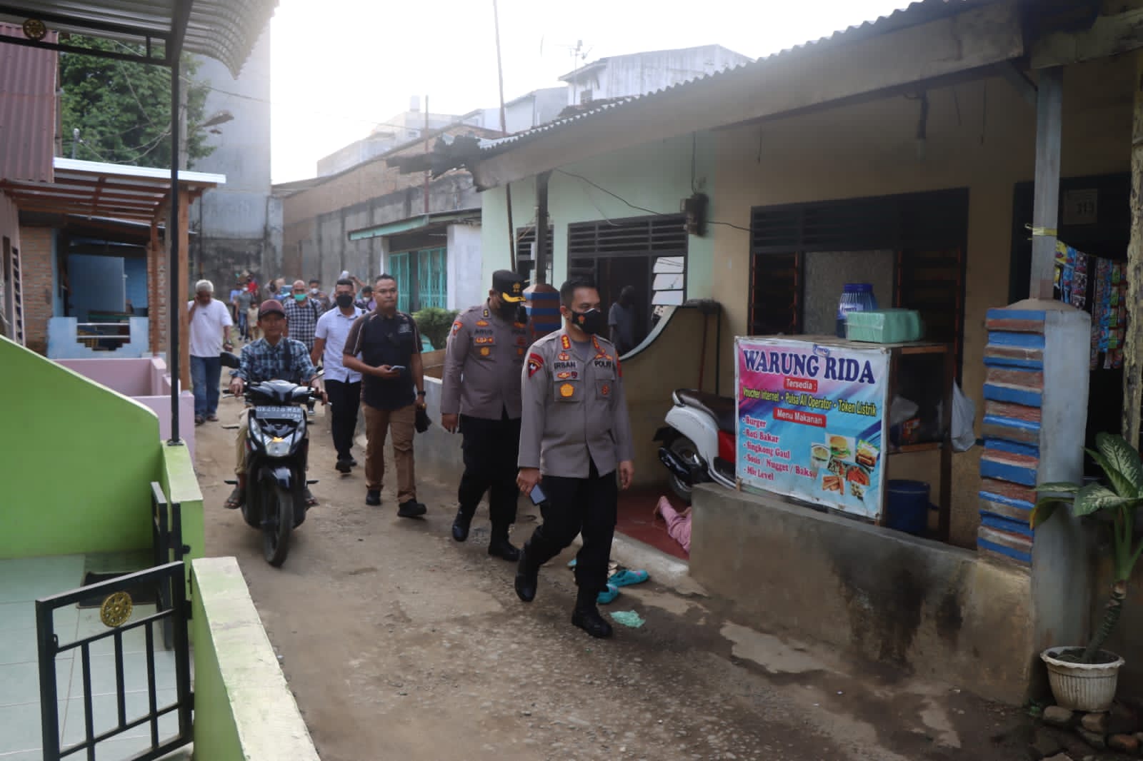 Sambangi warga tak mampu, Kapolresta Deli Serdang kucurkan bantuan