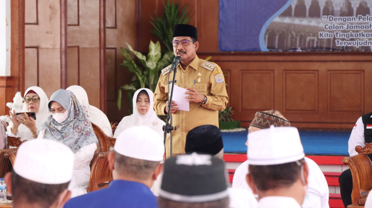 Kapolres Binjai Beserta Ibu Ketua Bhayangkari Cabang Binjai Hadiri Manasik Haji Akbar