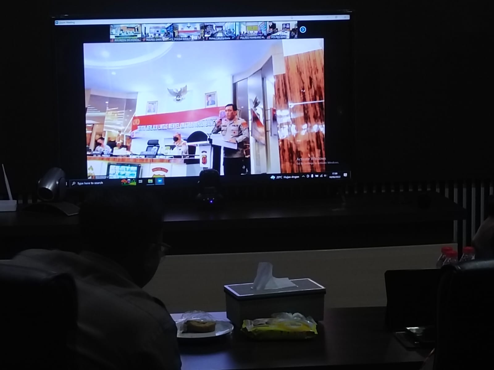 Kapolresta Deli Serdang dan Perwira lainnya Ikuti Lat Pra Ops Patuh Toba 2022 Lewat Sarana Vidcon