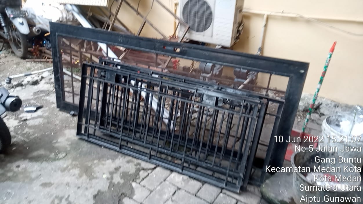 Satu Dari Dua Tersangka Pembobol Toko Dan Pencurian Pagar Besi Di ,Kecamatan Medan Timur Ditangkap Personil Reskrim Polsek Medan Timur