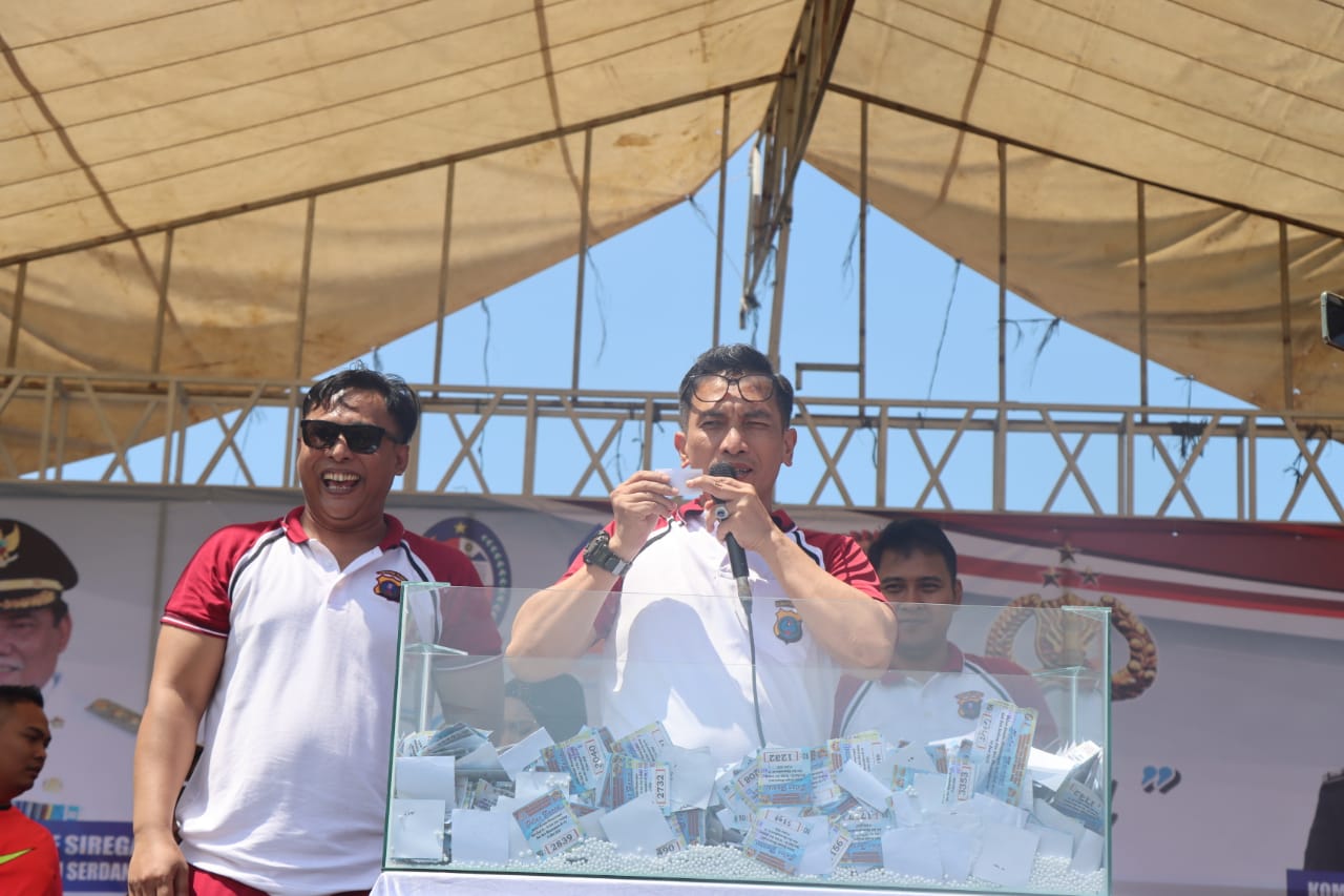 Meriahkan HUT Bhayangkara ke-76 dan Kab. Deli Serdang ke-76, Polresta dan Pemkab DS Gelar Olahraga Bersama Masyarakat