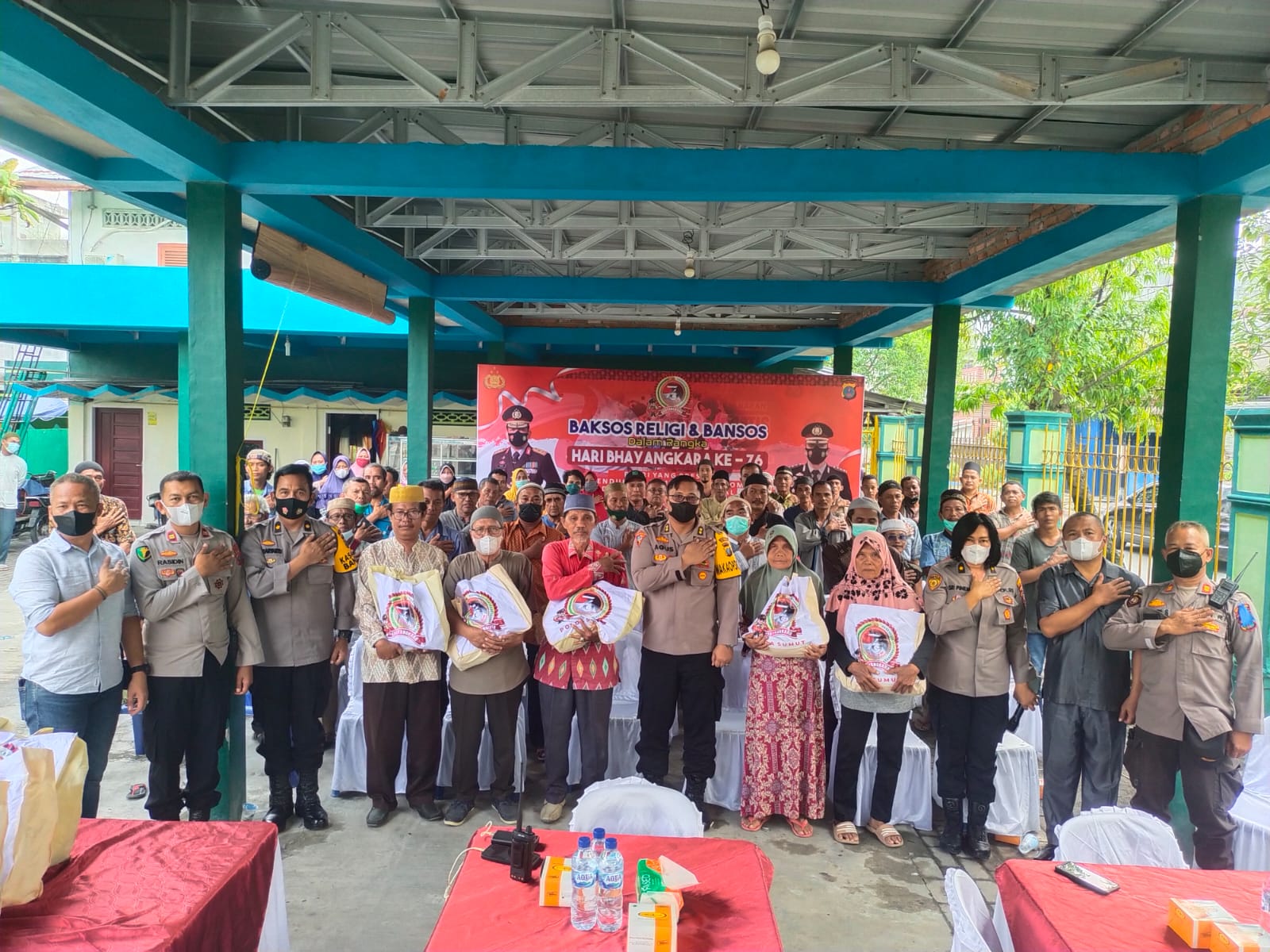 Polresta Deli Serdang Gelar Baksos Religi, Bansos Dan Penyerahan Kunci Bedah Rumah Jelang Hari Bhayangkara Ke 76