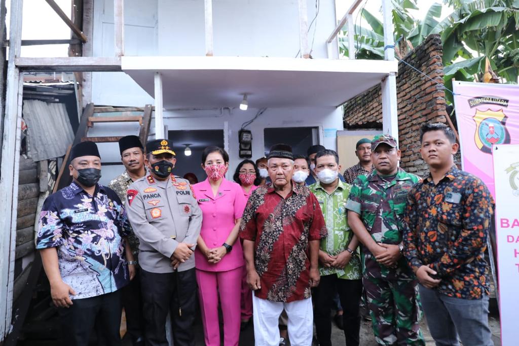 Kapolda Sumut Bantu Renovasi 17 Rumah Warga Semarak Bhayangkara