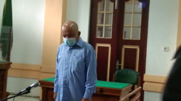 EKS KADISDIK TEBINGTINGGI DITUNTUT 6,5TAHUN PENJARA OLEH JPU T.TINGGI