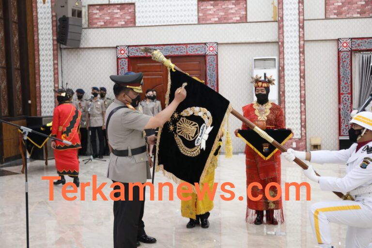 Kapolda Sumut Pimpin Upacara Pencucian Pataka Jelang Hari Bhayangkara ke-76
