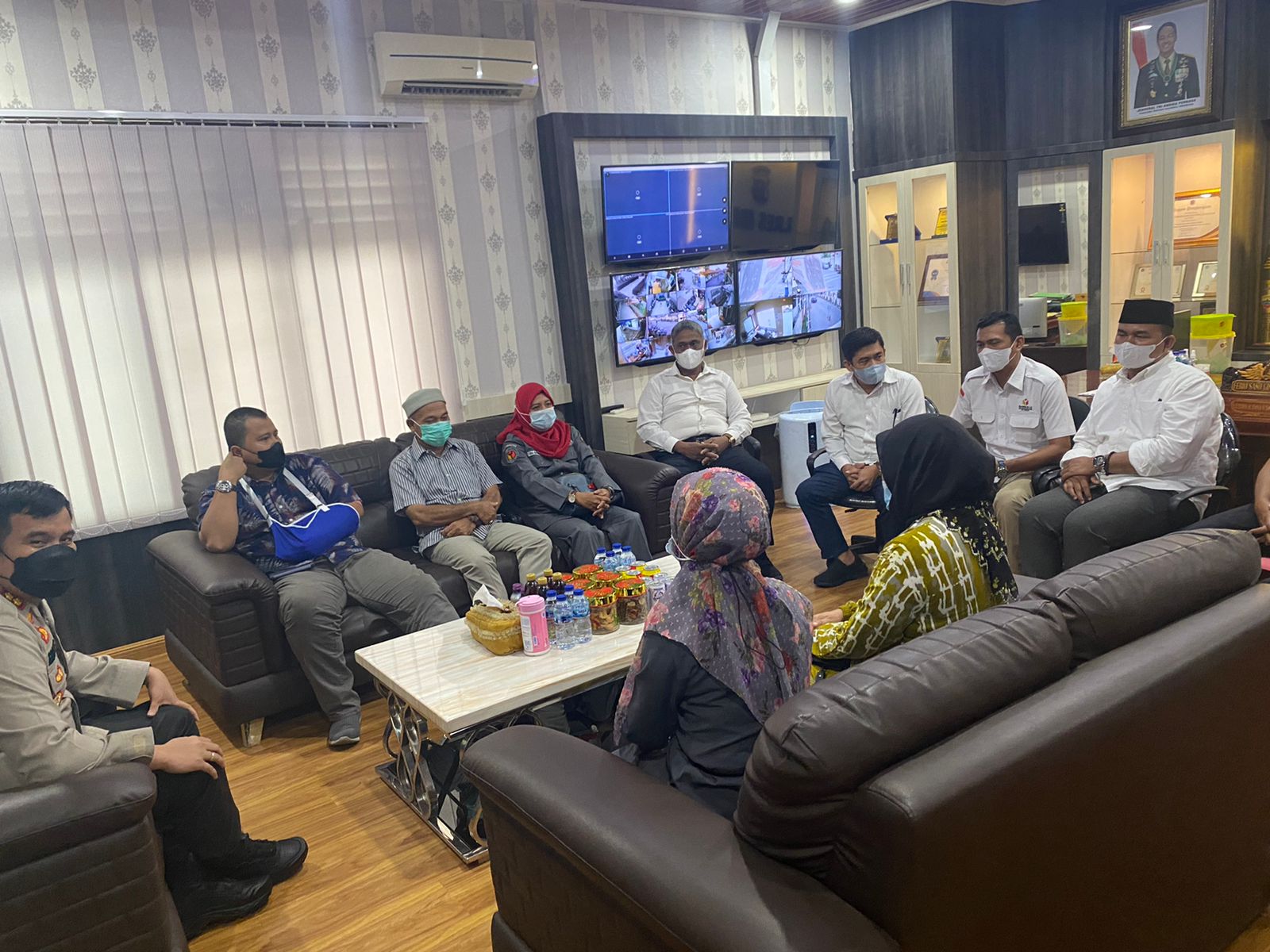 KAPOLRES BINJAI SILATURAHMI DENGAN BAWASLU KOTA BINJAI, KAB. LANGKAT DAN KAB. DELI SERDANG