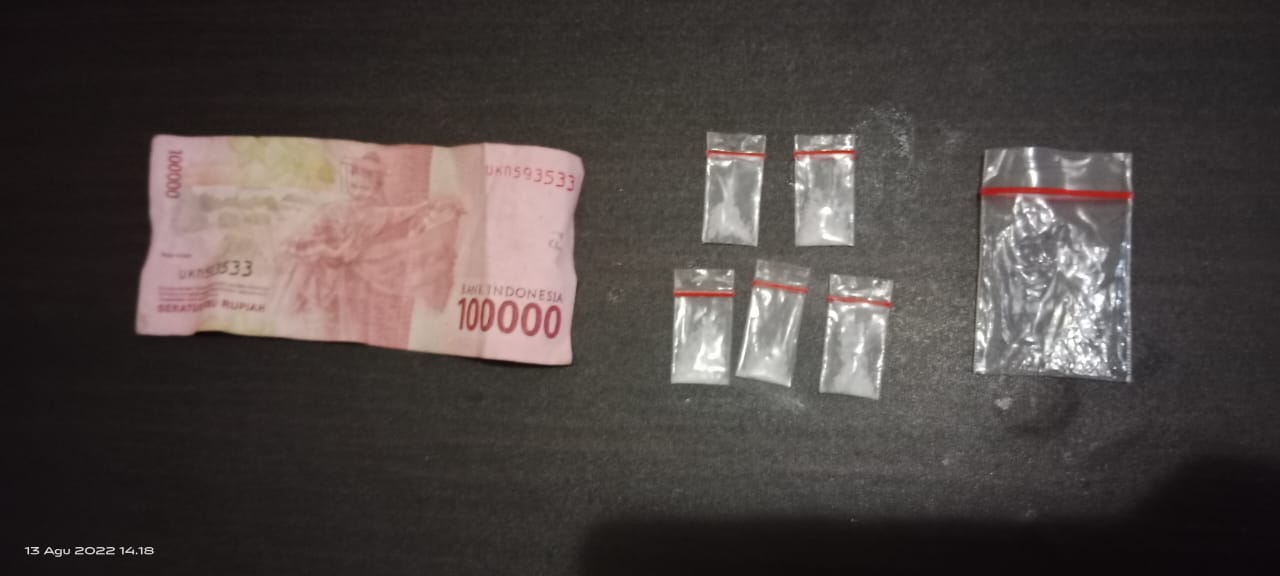 LADANG PINGGIR JALAN JADI LADANG JUAL SABU