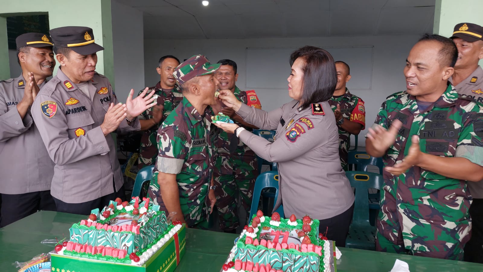 KAPOLSEK BINJAI SELATAN BESERTA ANGGOTA KUNJUNGI KORAMIL 17 BINJAI TIMUR.