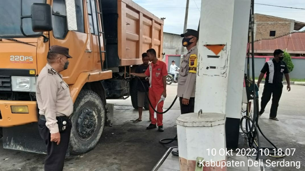 Monitoring BBM Sesuai Peruntukkan, Personil Polsek Beringin Polresta Deli Serdang Laksanakan Patroli Ke SPBU
