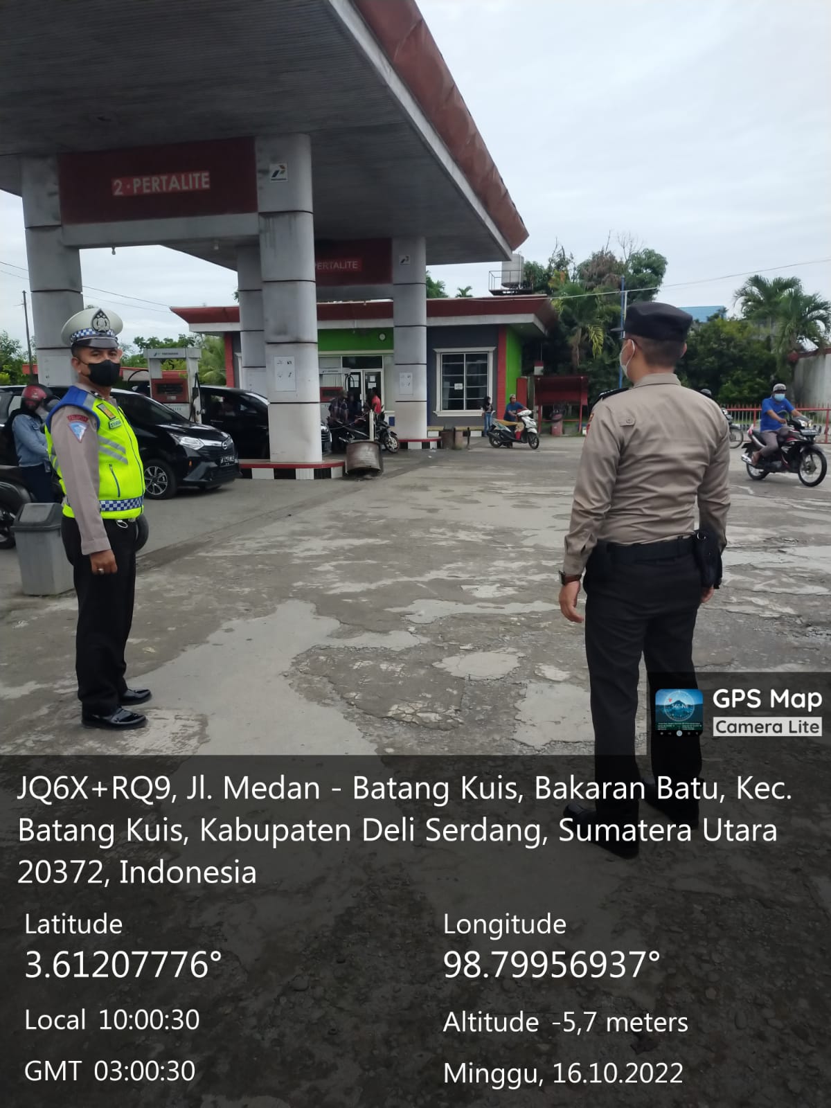 Personil Polsek Batang Kuis Rutin Patroli Ke SPBU Dan Monitoring Ketersediaan BBM.