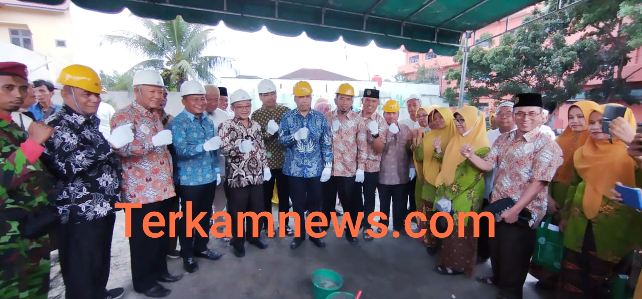 Tablig Akbar Gebyar Muktamar Muhammadiyah Dan Aisyiyah Ke ‐ 48 Cabang Medan Denai Dan Peletakkan Batu Pertama Pembangunan Masjid Taqwa PRM Denai.