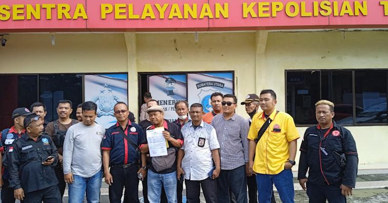 KADIS DIK SERGEI DILAPORKAN KE POLRES SERGEI TERKAIT PENGANCAMAN TERHADAP WARTAWAN