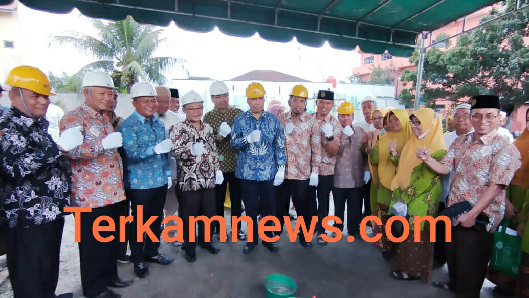 Tablig Akbar Gebyar Muktamar Muhammadiyah Dan Aisyiyah Ke ‐ 48 Cabang Medan Denai Dan Peletakkan Batu Pertama Pembangunan Masjid Taqwa PRM Denai.