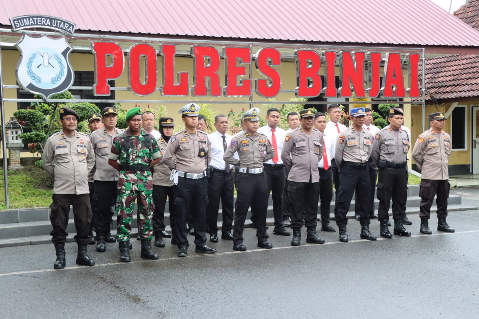 PELIHARA SINERGITAS, POLRES BINJAI LAKSANAKAN APEL BERSAMA DENGAN KODIM 0203 LANGKAT.