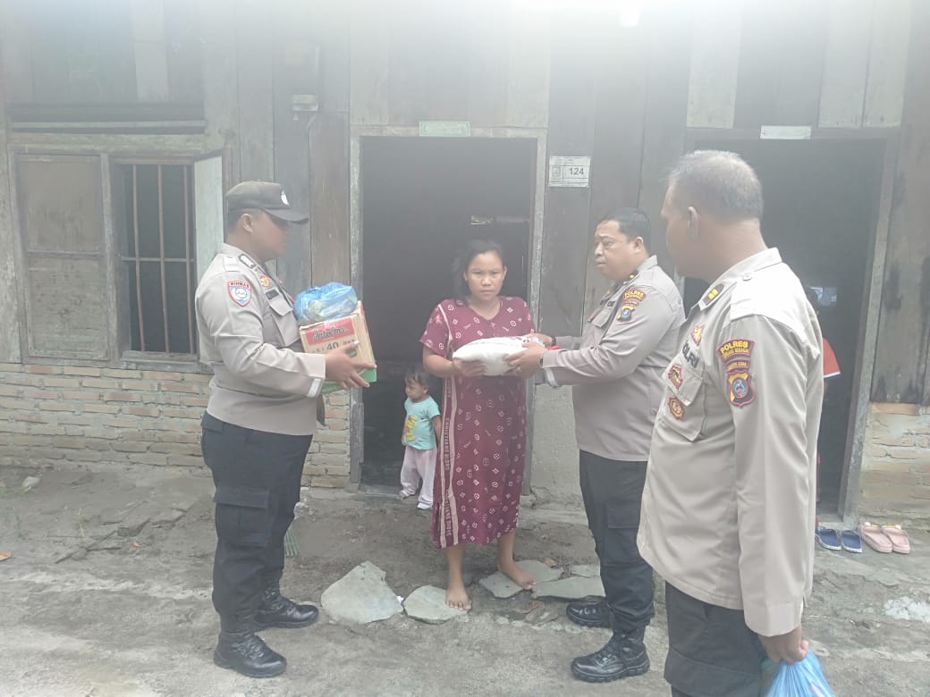 Polres Sergai Terus Laksanakan Pemberian Bansos Buat Warga Masyarakat Kurang Mampu