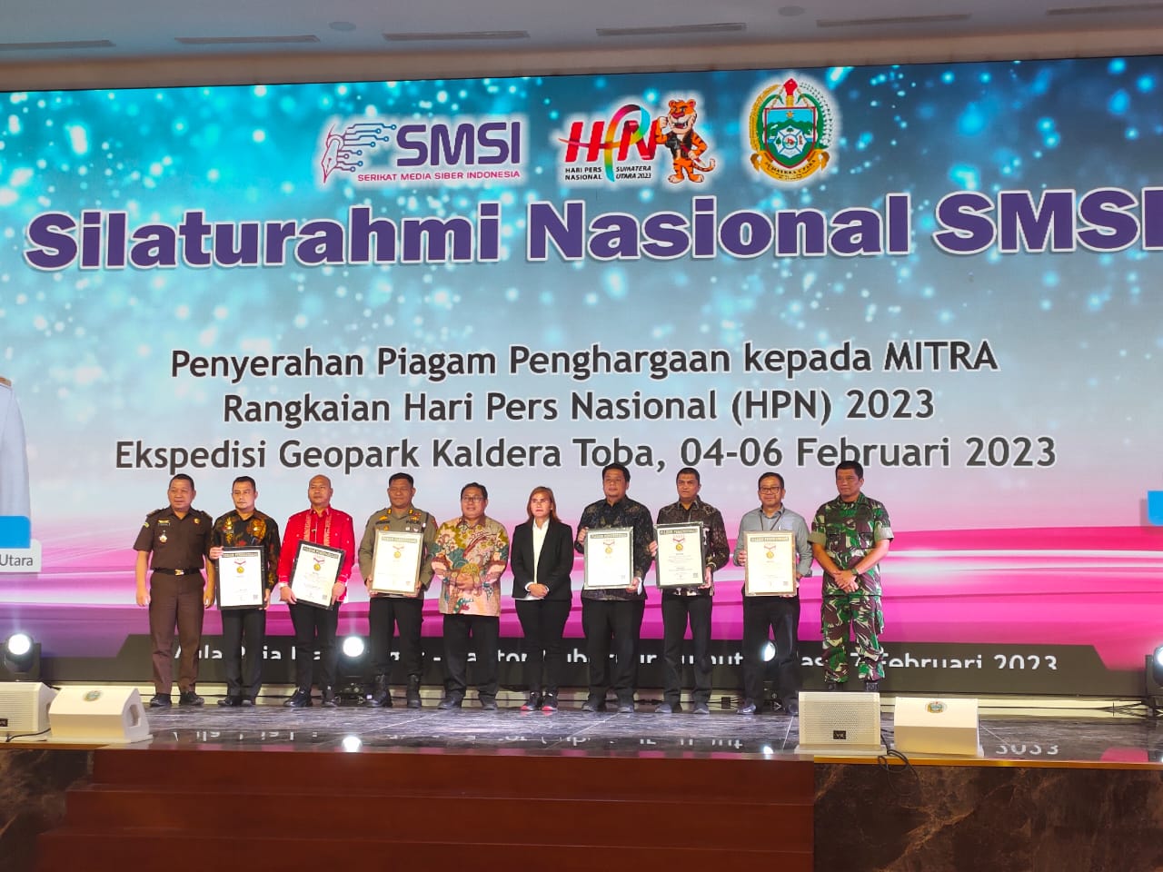 Sukseskan HPN 2023, Kapolda Sumut Terima Penghargaan SMSI