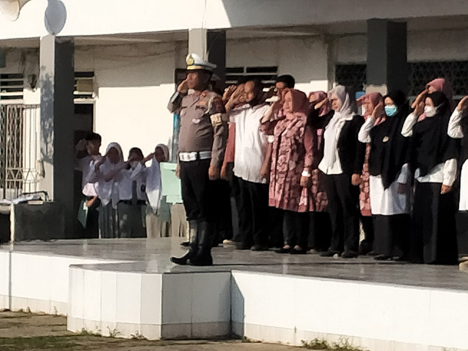 Personil Sat Lantas Polres Sergai Laksanakan Giat Police Go To School
