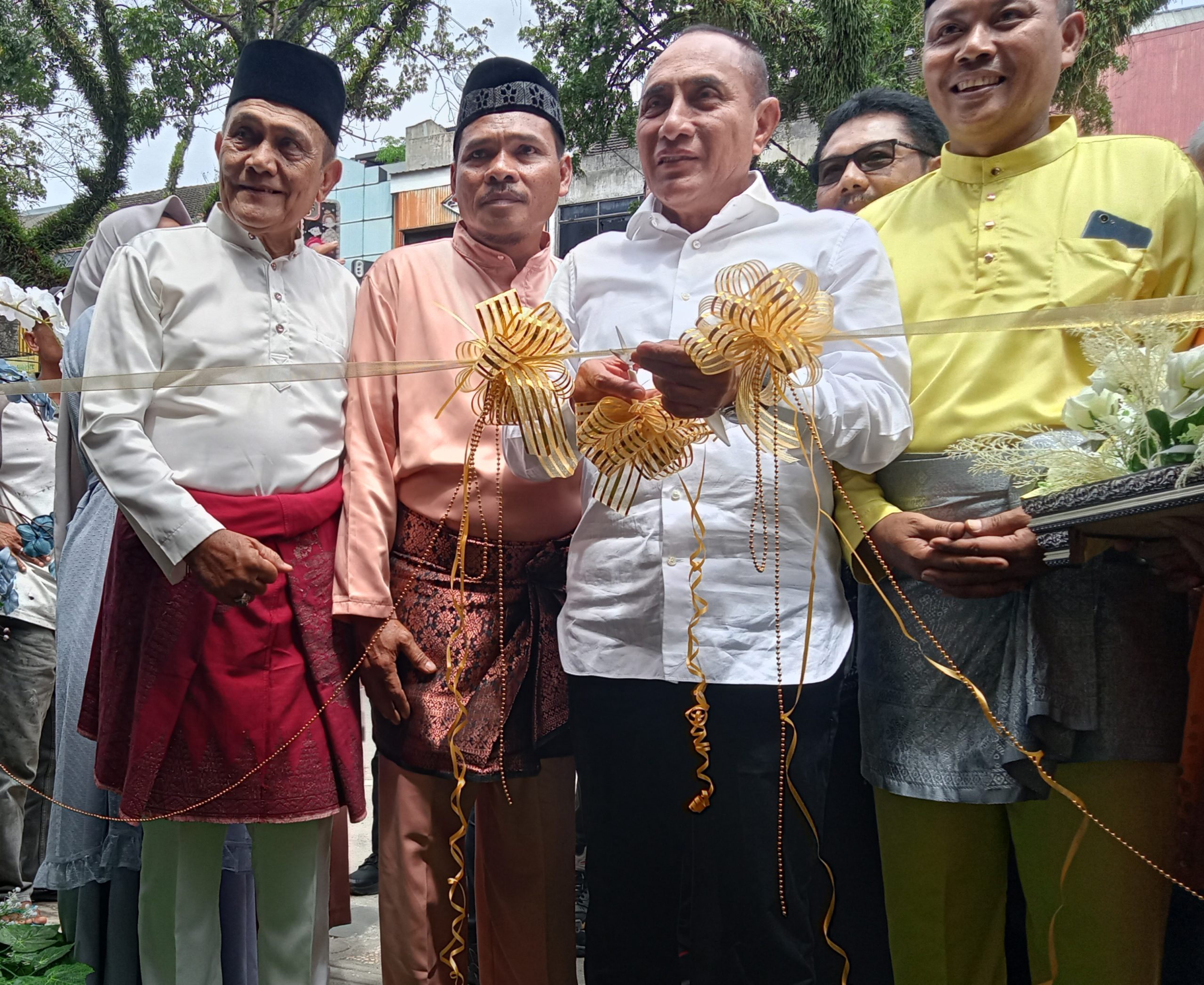 Peresmian Cafe Resto d’ Kuliner Asahankampungku Comunity Medan dibuka oleh Gubsu Edy Rahmayadi