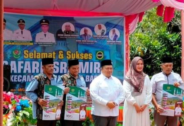 Di Desa Sitaratoid Bupati Tapanuli Selatan Hadir Dalam Acara Peresmian.