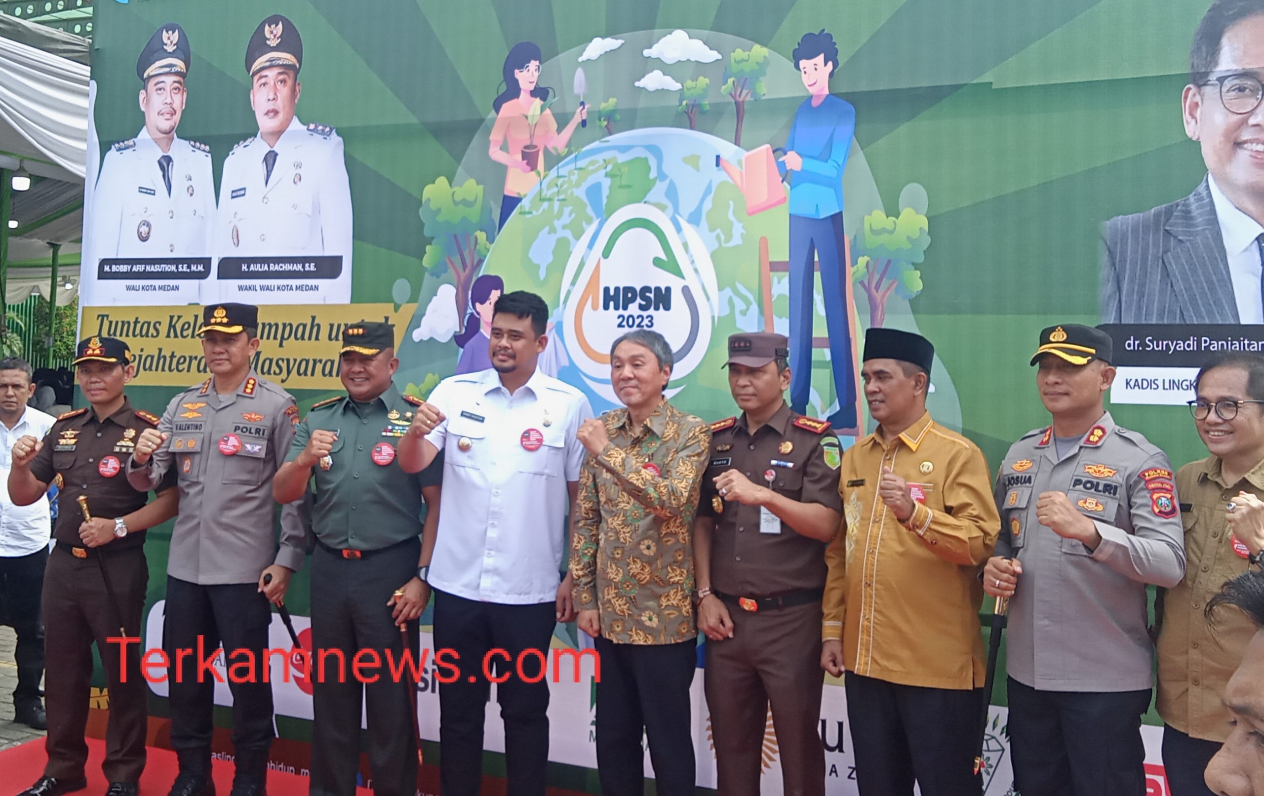 Kapolres Pelabuhan Belawan AKBP Josua Tampubolon SH MH menghadiri acara peringatan Hari Peduli Sampah Nasional