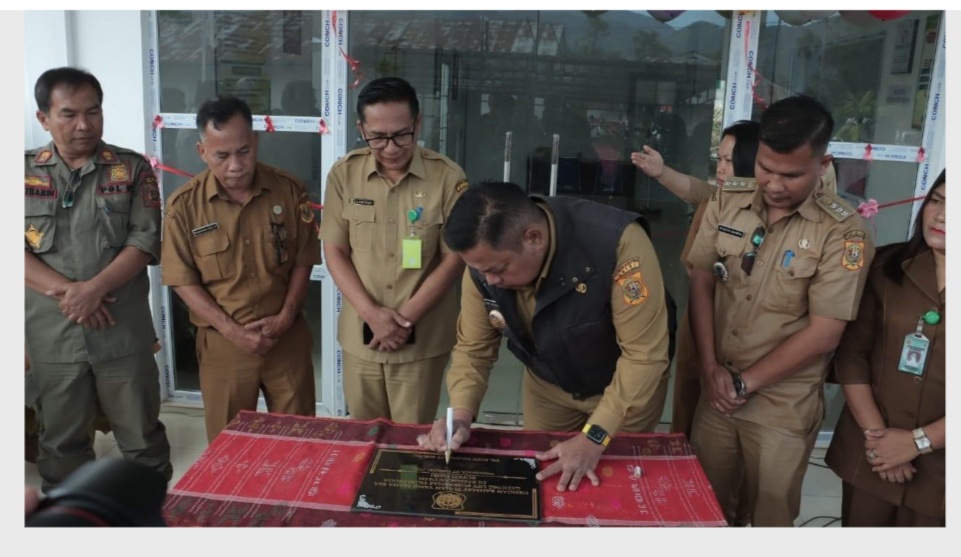 Resmikan Gedung Puskesmas Tigalingga, Bupati Dairi: Kualitas SDM Harus Ditingkatkan