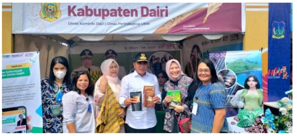 Gubsu Edy Rahmayadi di Stand Pemkab Dairi: Ulos Silahisabungan dan Kopi Sidikalang Mantap