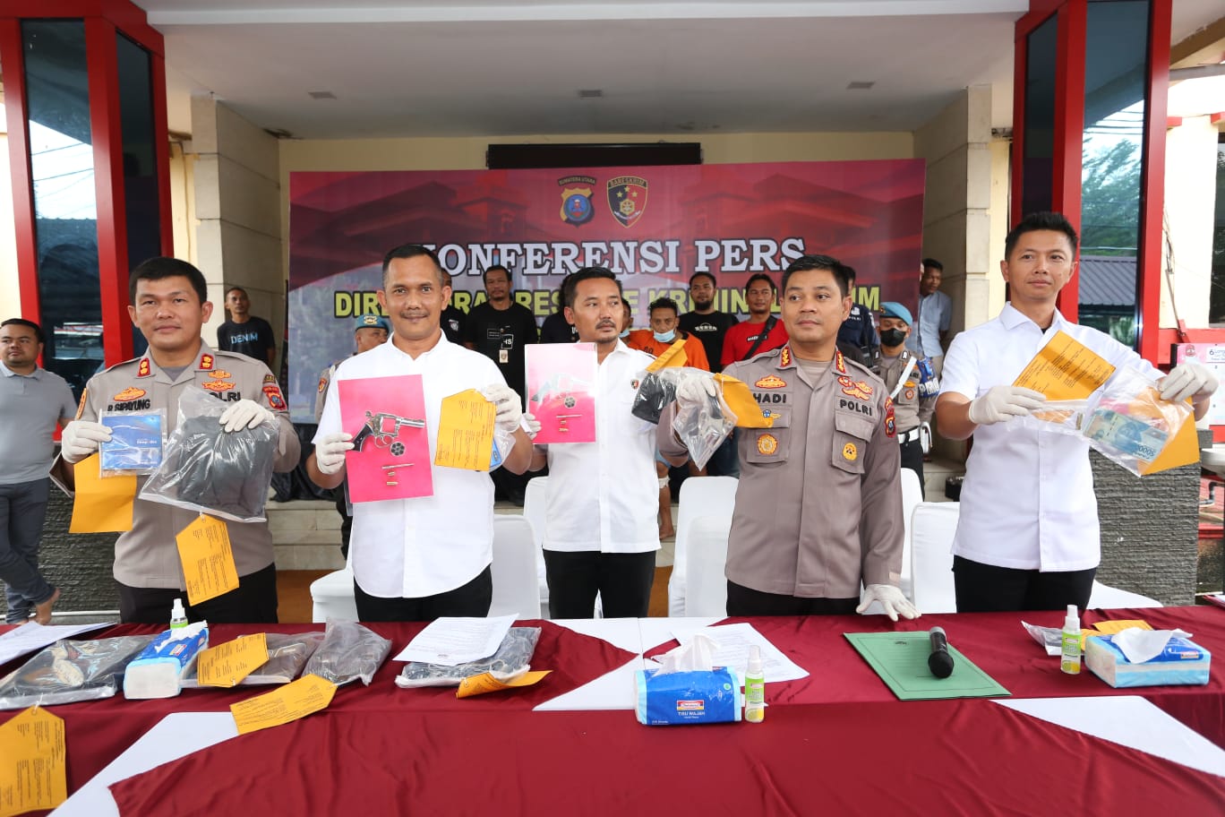 Polda Sumut dan Polres Simalungun Ungkap Kasus Perampokan Pakai Senpi Rakitan