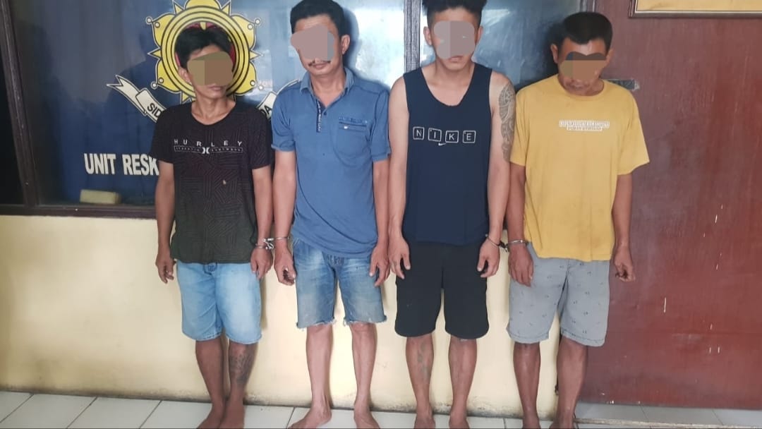 Personil Unit Reskrim Polsek Tanjung Morawa bersama team Resmob Polresta Deli Serdang bekuk dua pelaku Curanmor dan dua penadah