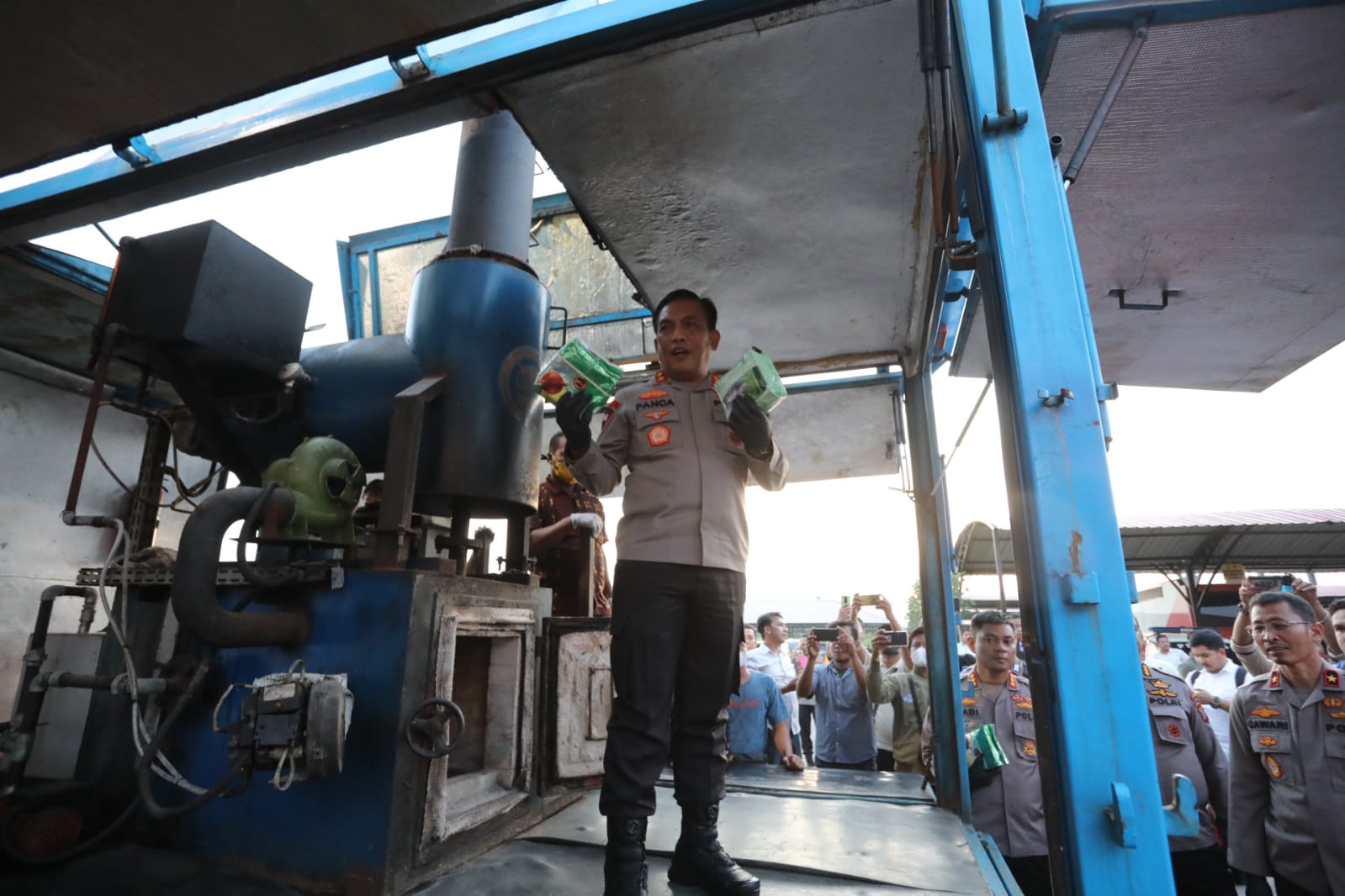 Polda Sumut Musnahkan Ratusan Kilogram Sabu, Ganja, dan Ribuan Pil Ekstasi