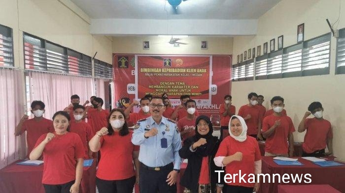 Rini Feriyani Narasumber Bimbingan Pribadi Klien Anak di Bapas Kelas 1 Medan