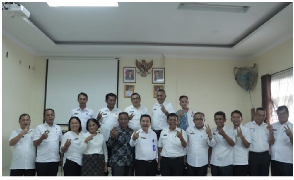 Sekda Dairi Saksikan Serah Terima Jabatan Tinggi Pratama