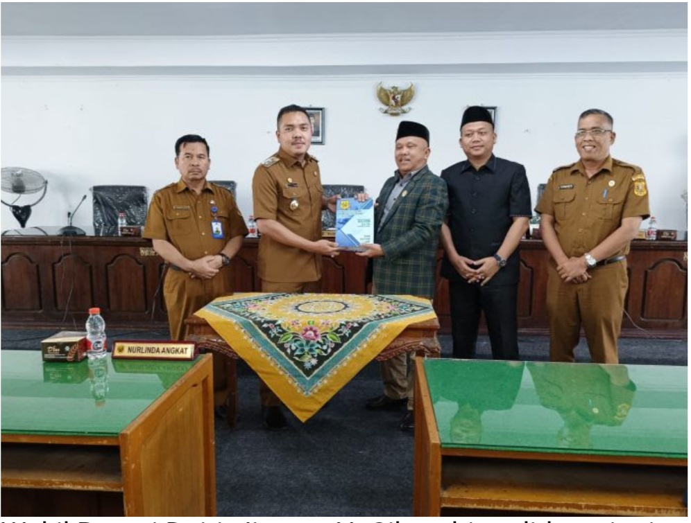 Penyerahan Dokumen LKPJ Bupati Dairi T.A 2022 Diprotes: Ketua DPRD: Wabup dengan Sekda