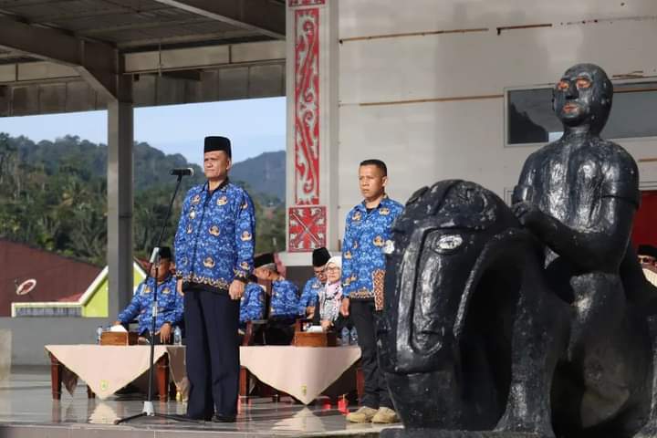 Wakil Bupati Pakpak Bharat, Pimpin Upacara Peringatan Hari Otda XXVII Tahun 2023