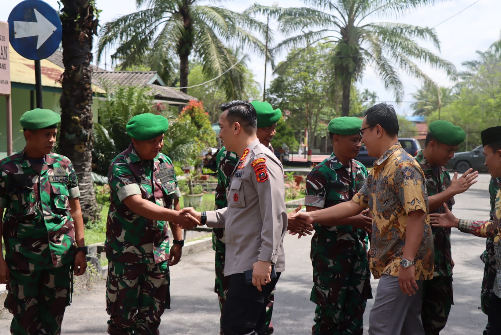 Kapolresta Deli Serdang Beserta PJU Hadiri Halal Bi Halal di Makodim 0204 Deli Serdang