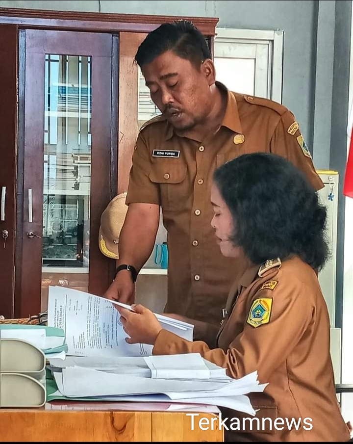 Camat Salak Tetap Tunjukkan Keramat Tamahannya Dalam Pelayanan Masyarakat