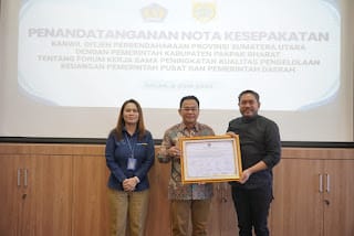 Bupati Pakpak Bharat Dan Ka.Kanwil Ditjen Perbendaharaan Sumut Tandatangani MoU