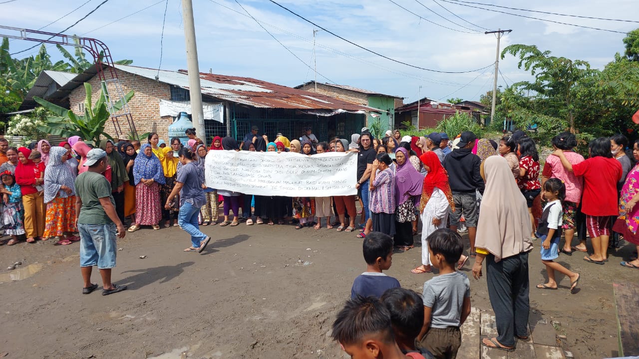 Peduli Kepada Warga Kurang Mampu di Medan, Guntur Bantah Monopoli Narkoba dan Judi