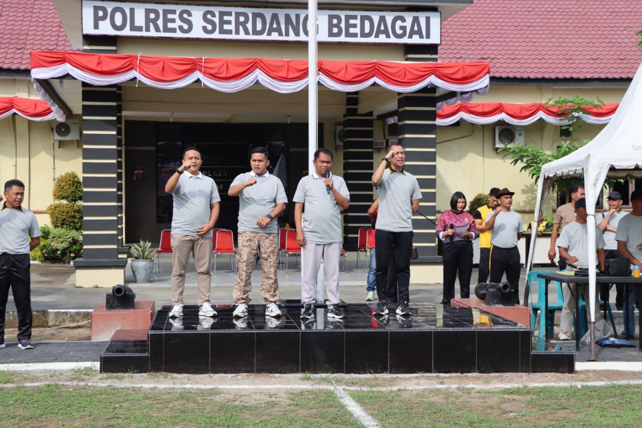 Dalam Rangka HUT Kemerdekaan RI ke-78 Polres Sergai Gelar Pembukaan Turnamen Sepak Bola Mini Soccer U-15 Piala Forkopimda