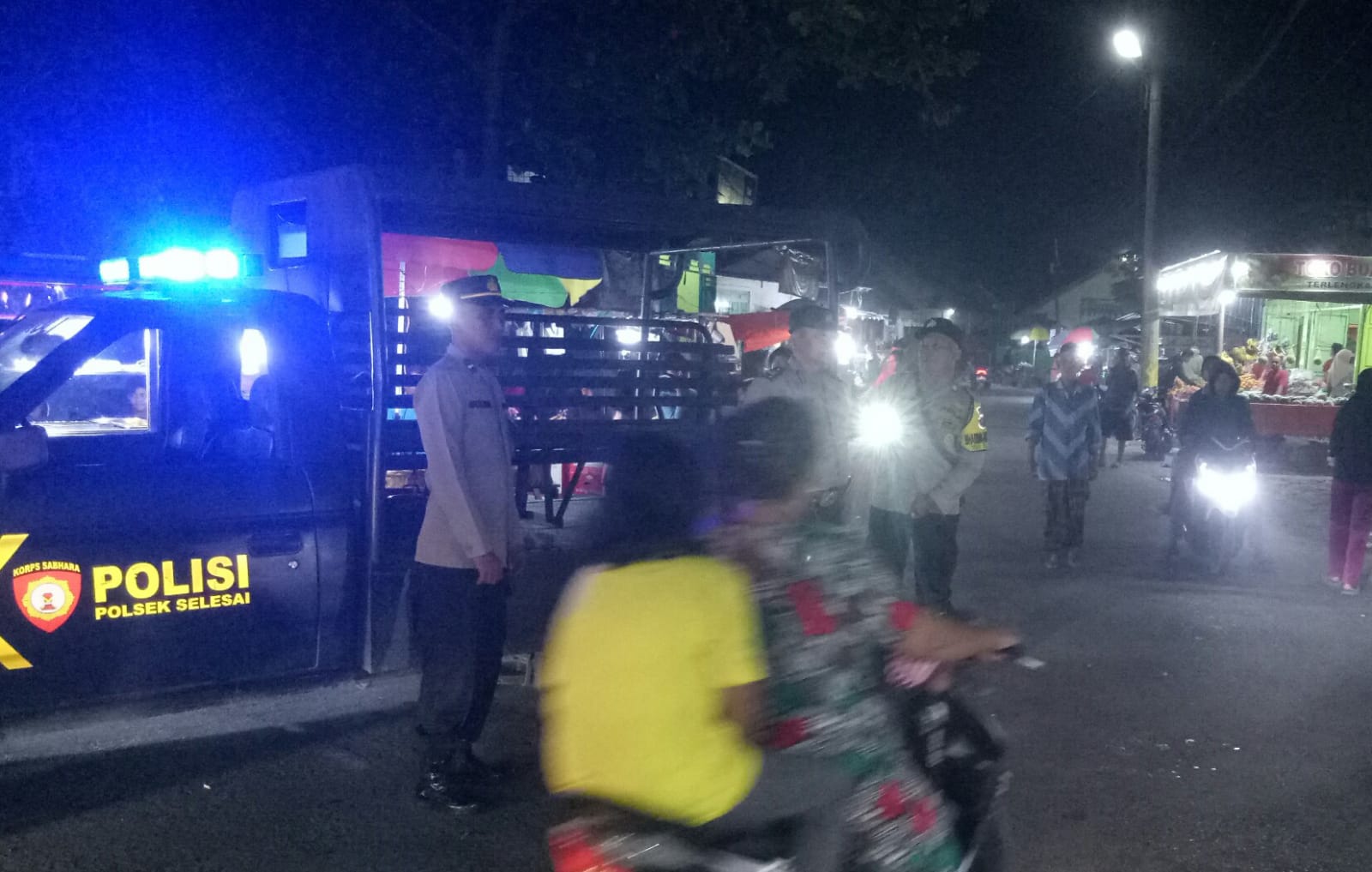 Ciptakan Rasa Aman Dan Nyaman Di Area Publik Polres Binjai Dan Jajaran Laksanakan Patroli Blue Light Patrol