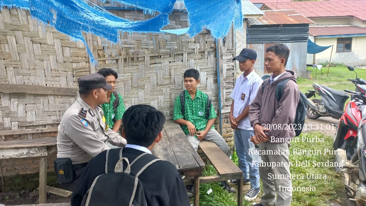 Antisipasi Tawuran Antar Pelajar, Polsek Bangun Purba Polresta Deli Serdang lakukan pemeriksaan dan Himbauan Kamtibnas Kepada Para Pelajar