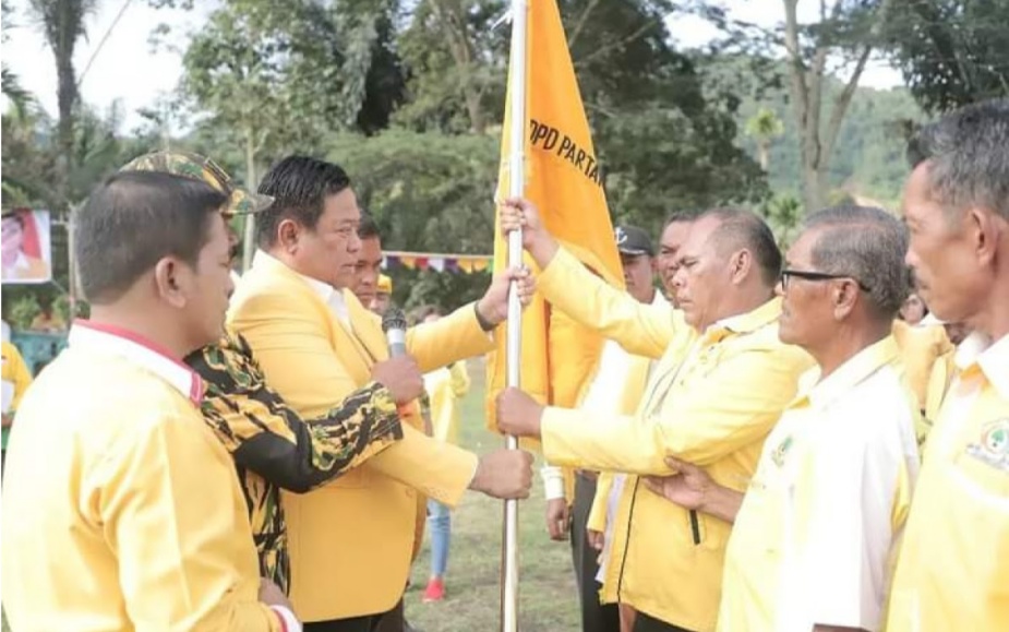 Ketua DPD Eddy Berutu Lantik Pengurus PK Partai Golkar Lae Parira