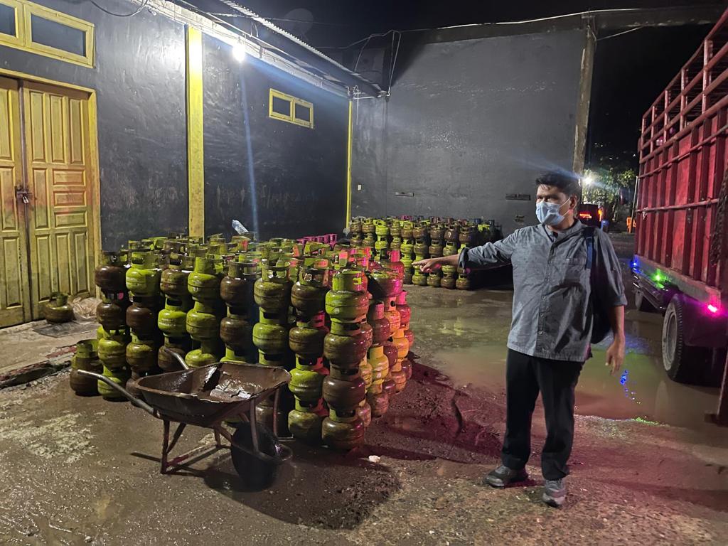 Polda Sumut Gerebek Pangkalan LPG Oplos Gas Bersubsidi di Labura, 2 Orang Tersangka