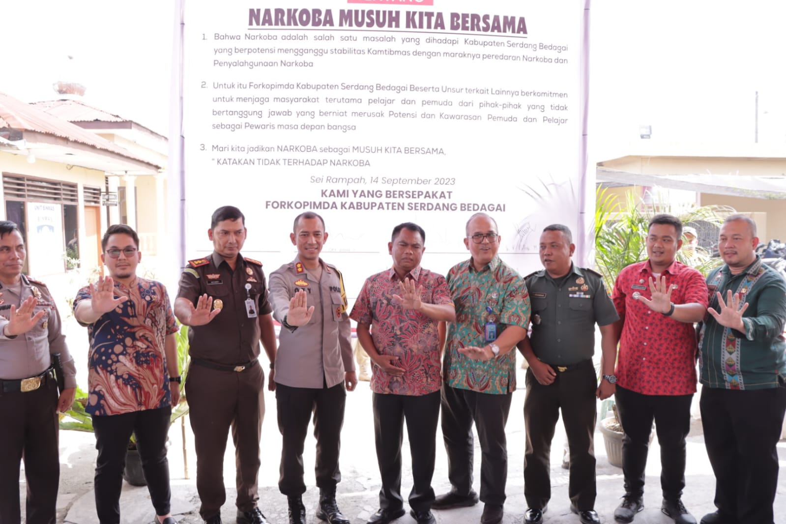 Polres Sergai Bersama Forkopinda Sergai me-RESPONS Lakukan Penandatanganan Nota Kesepahaman Dalam Perangi Narkoba