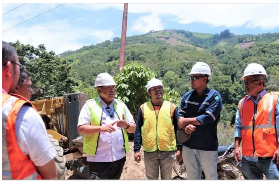 Bupati Dairi Tinjau Perbaikan Jalan di Tanah Pinem